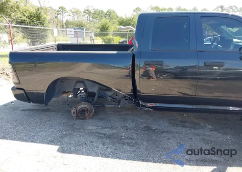 2016 Ram 1500 Express z USA, uszkodzony, nr VIN 1C6RR7FTXGS132065